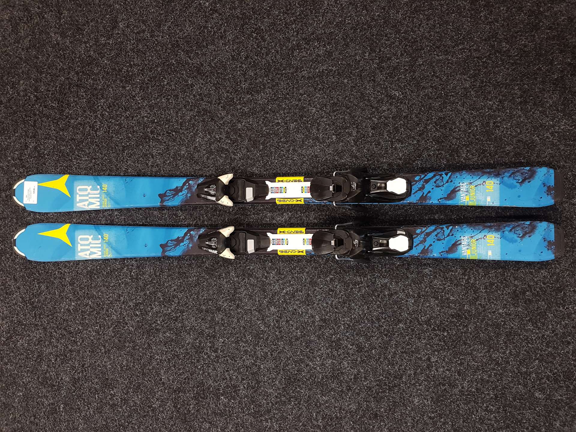 Použité lyže ATOMIC Vantage Junior + viazanie Ezytrak 7ETK 7