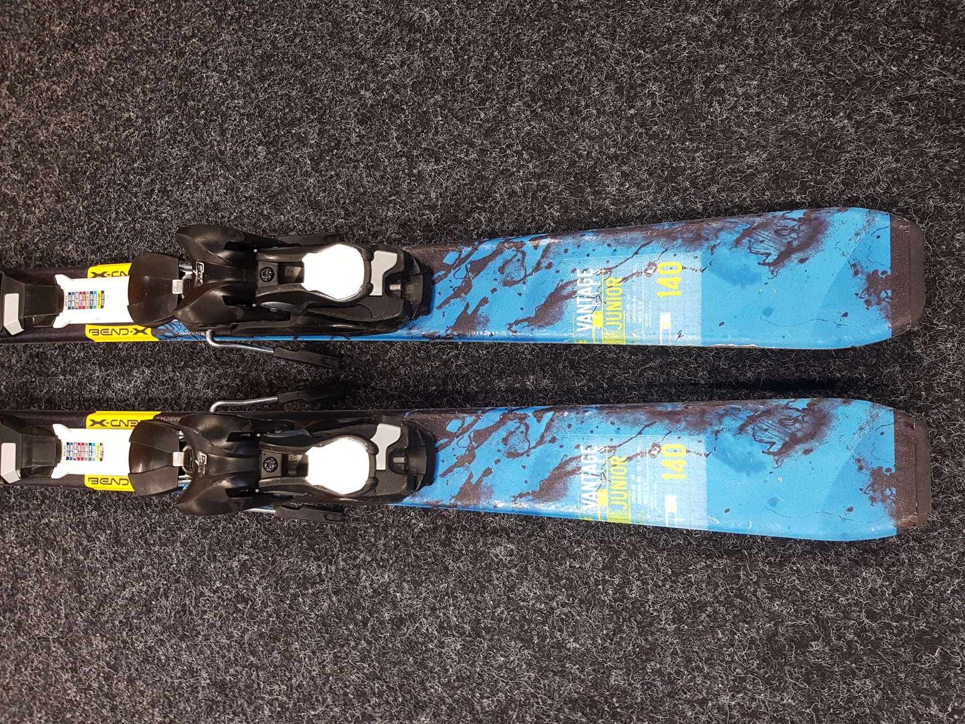 Použité lyže ATOMIC Vantage Junior + viazanie Ezytrak 7ETK 7