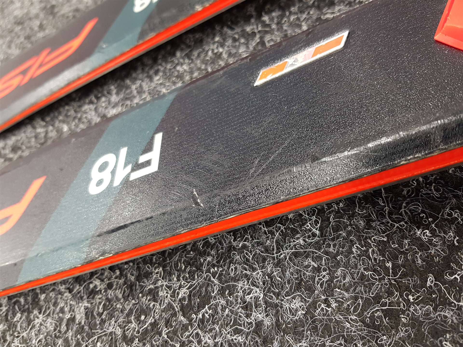 Použité lyže FISCHER RC One F18 + viazanie Fischer RS 11