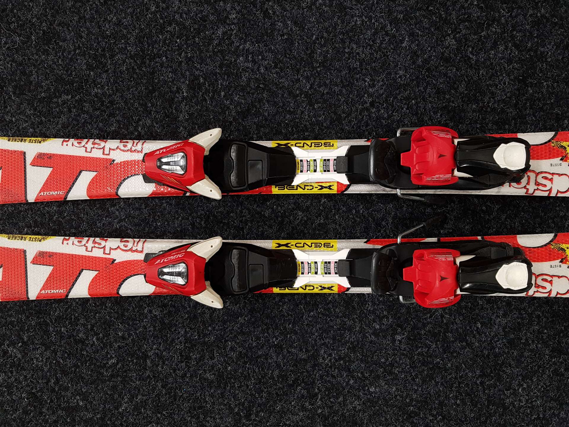 Použité lyže ATOMIC Redster Bend X  + viazanie Atomic XTE 4,5