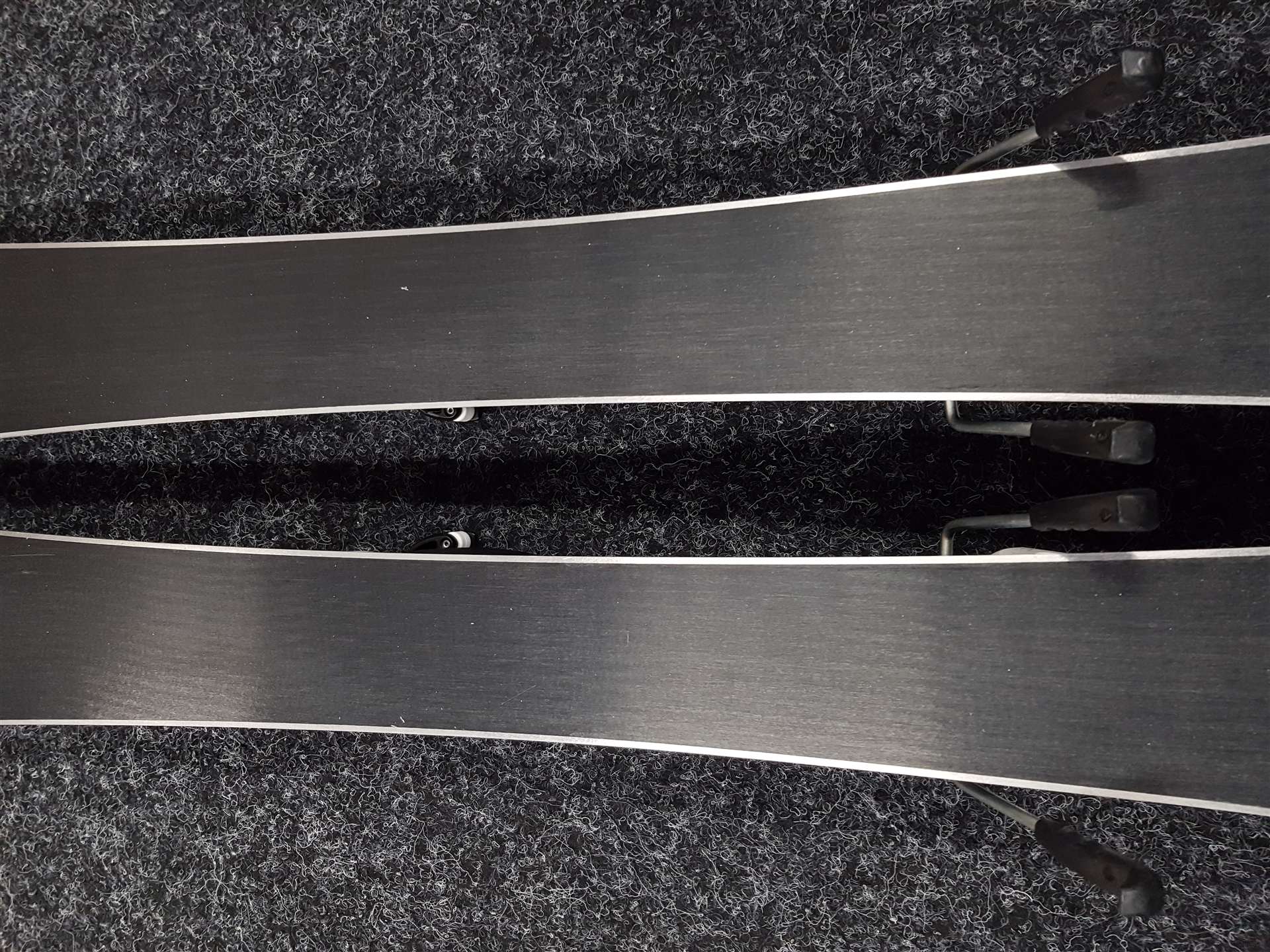 Použité detské lyže HEAD Super Shape + viazanie Head SLR 4.5 AC
