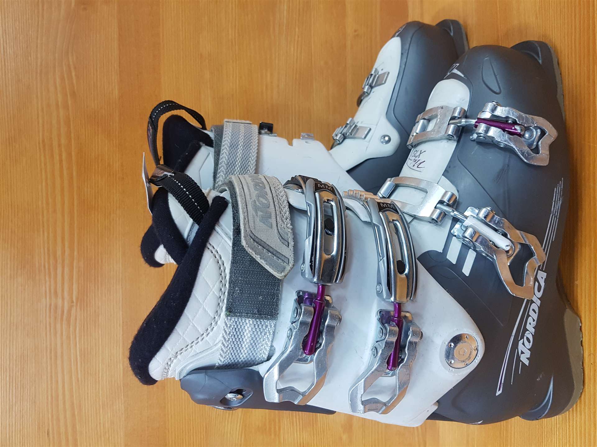 Použité lyžiarky NORDICA Nxt 75R W