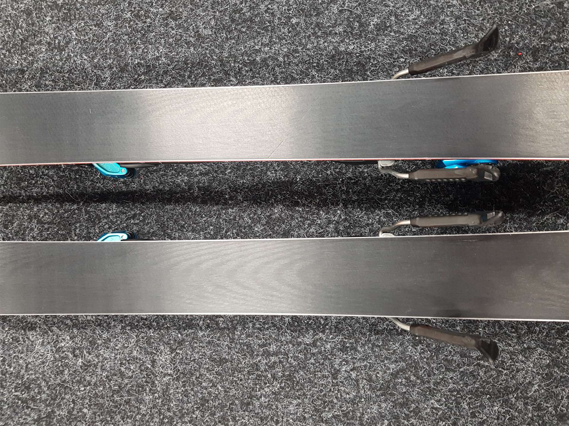 Použité lyže ATOMIC Redster Doubledeck SL + viazanie Atomic X12TL