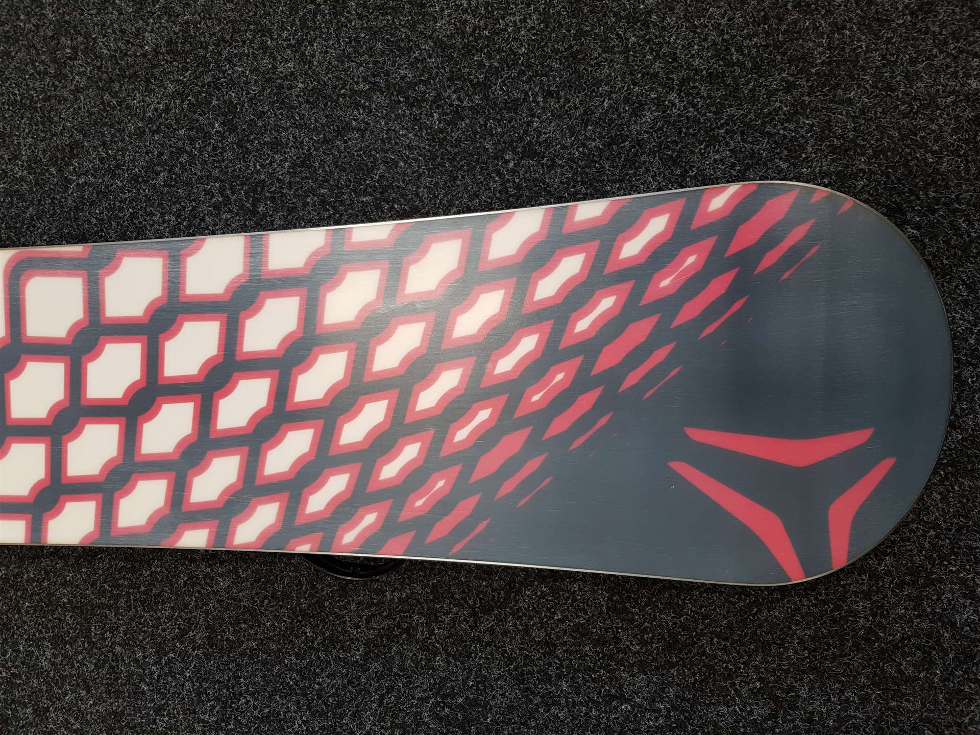 Použitý snowboard Atomic + viazanie BURTON veľkosť S