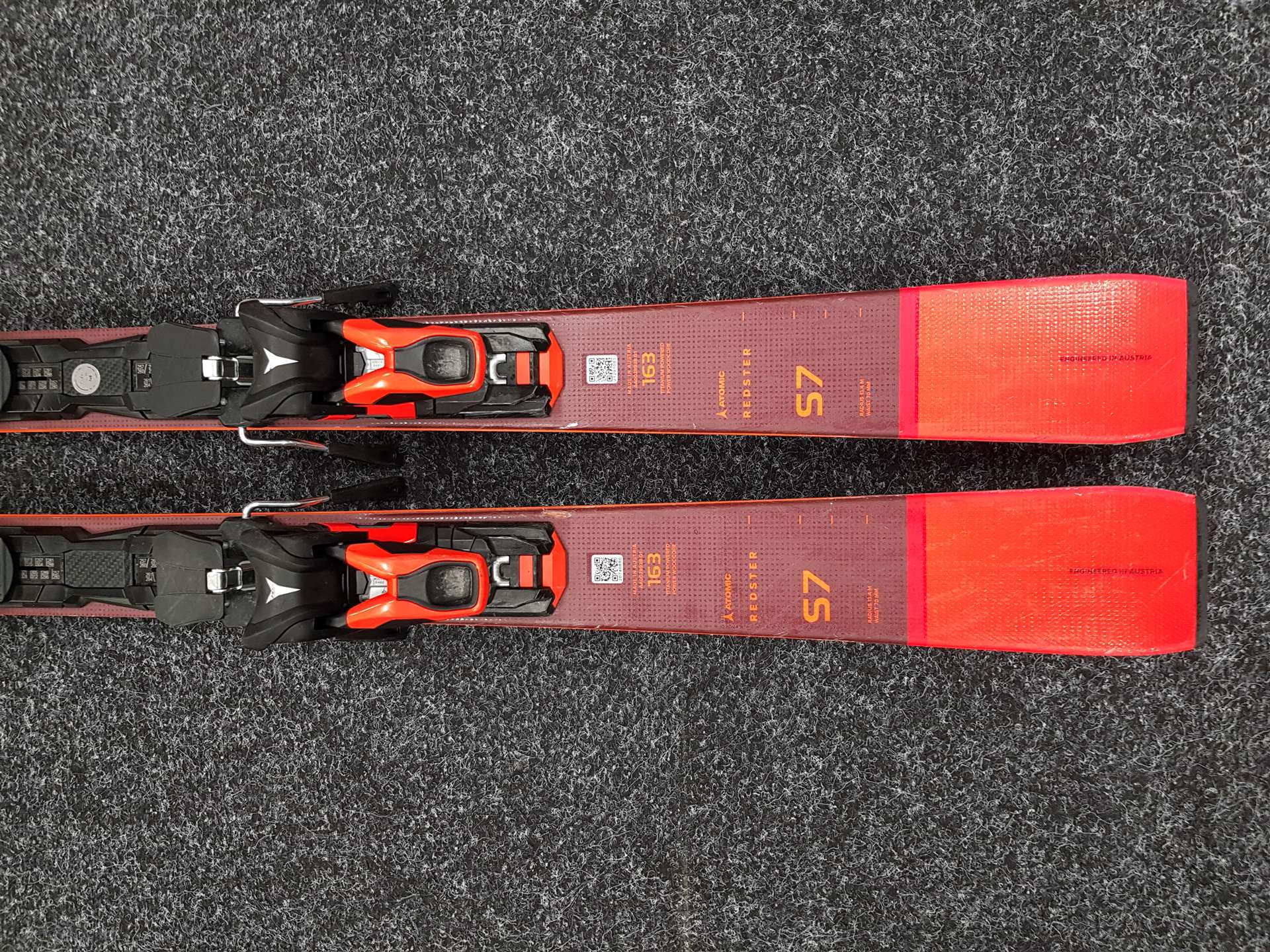 Použité lyže ATOMIC Redster S7 + viazanie Atomic M 12