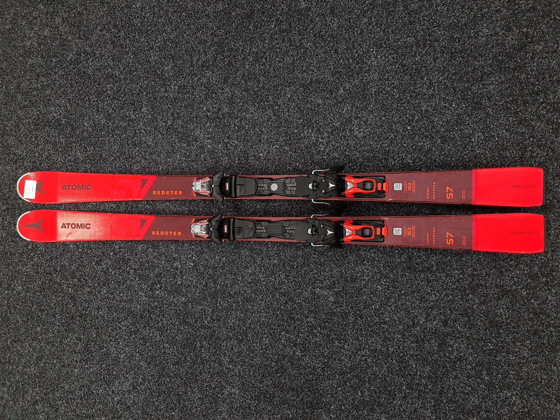 Použité lyže ATOMIC Redster S7 + viazanie Atomic M 12