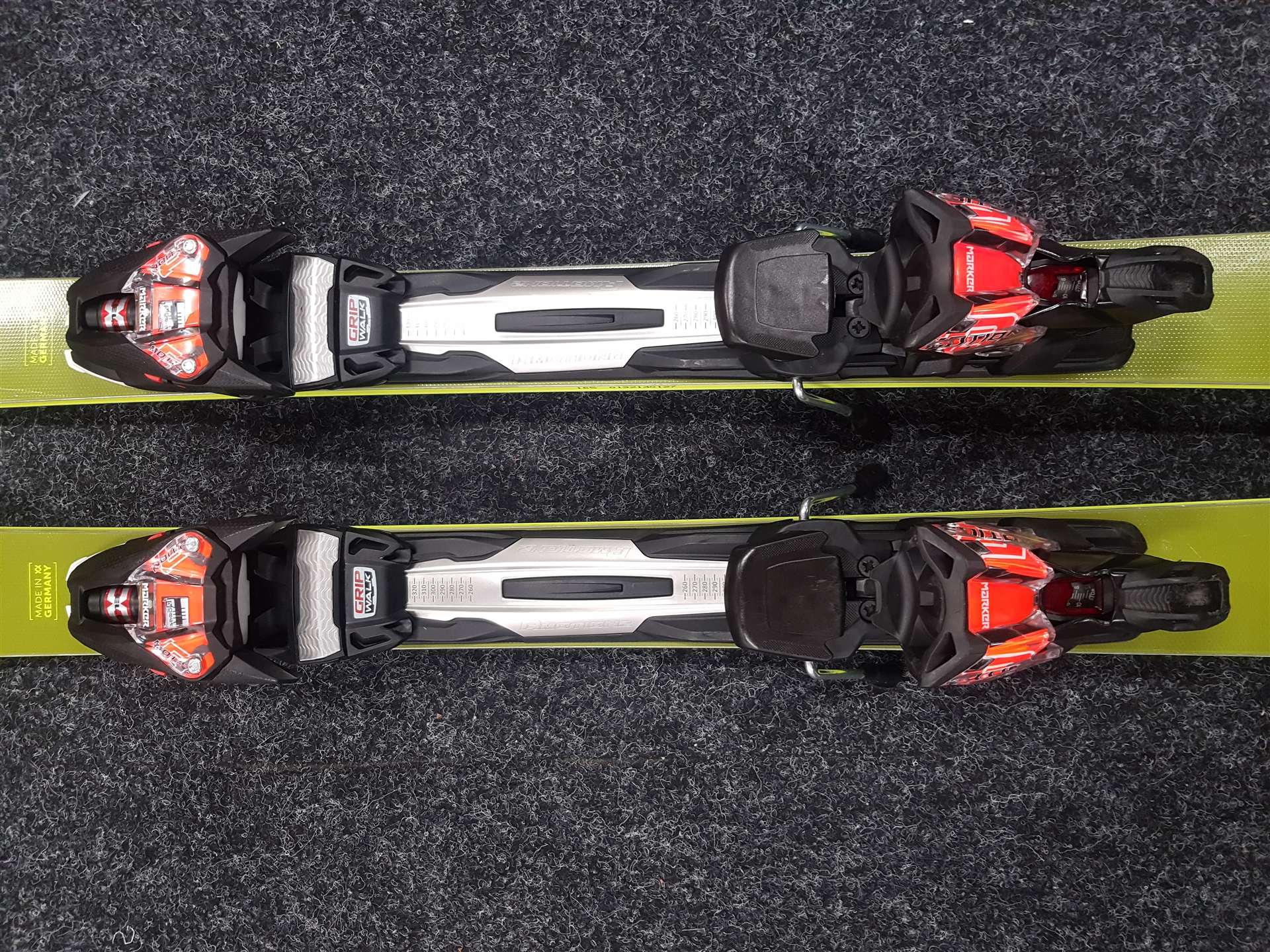 Použité lyže VOLKL Racetiger SL 13 + viazanie Marker Motion 12