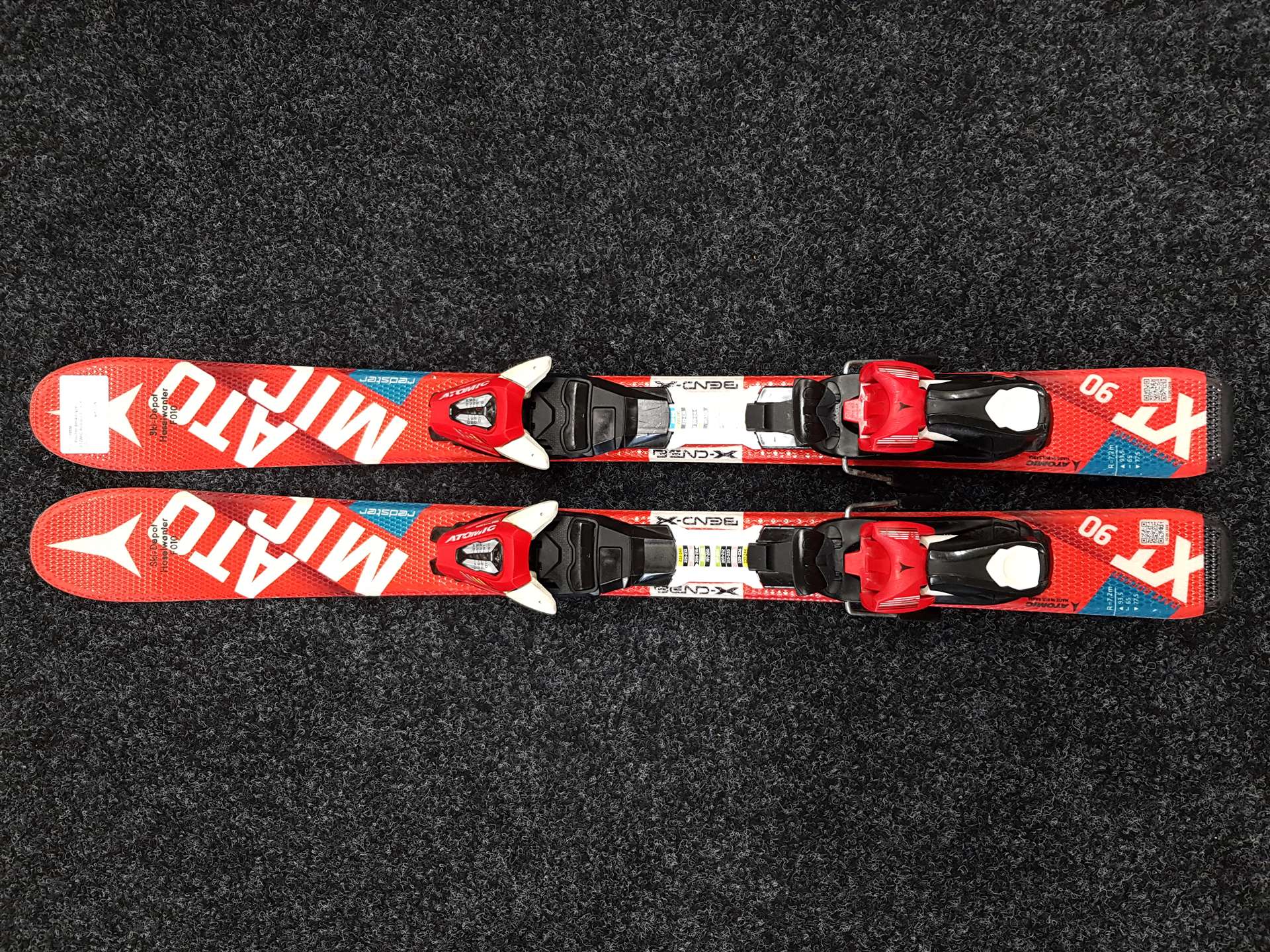 Použité detské lyže ATOMIC Redster XT 90 + viazanie Atomic XTE 45