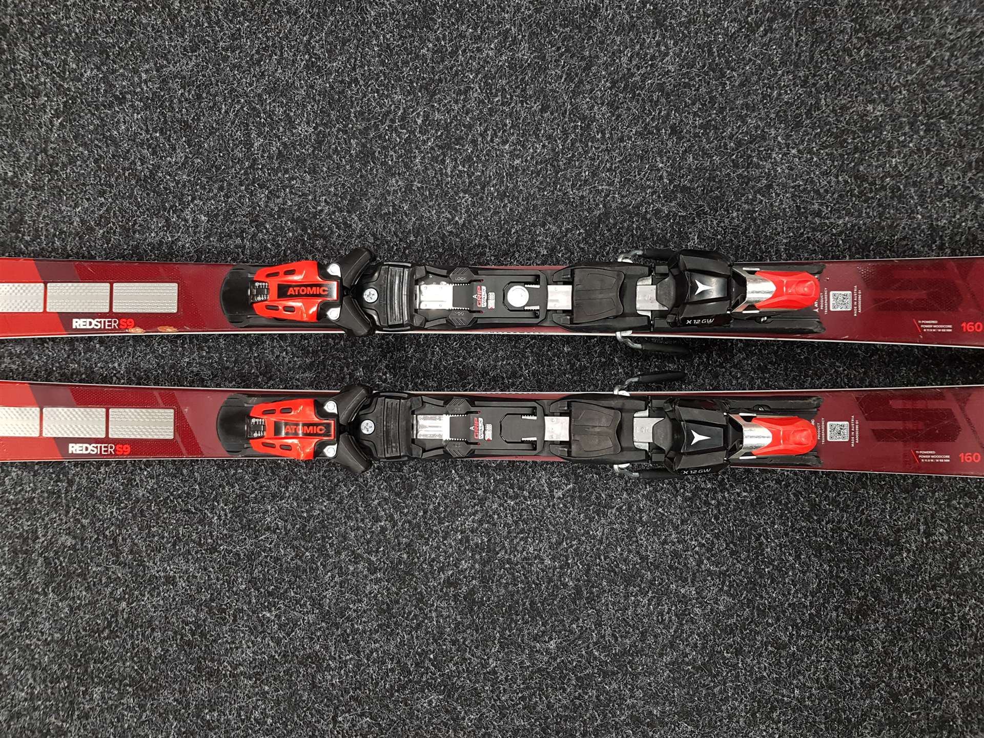 Použité lyže ATOMIC Redster S9 + viazanie Atomic X12 GW