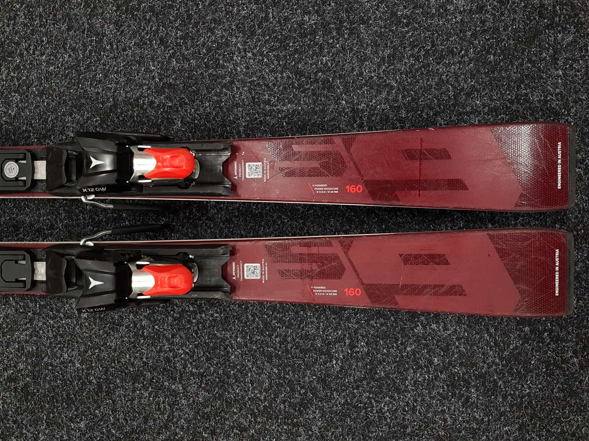 Použité lyže ATOMIC Redster S9 + viazanie Atomic X12 GW