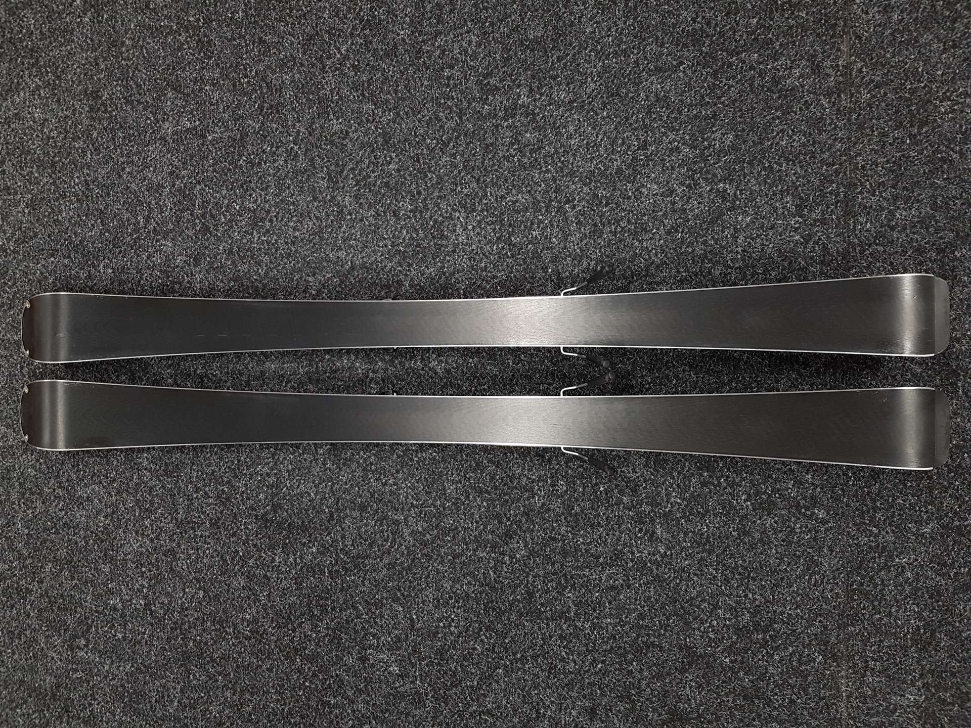 Použité lyže HEAD Easy Joy + viazanie Head Joy Nine (9 DIN)
