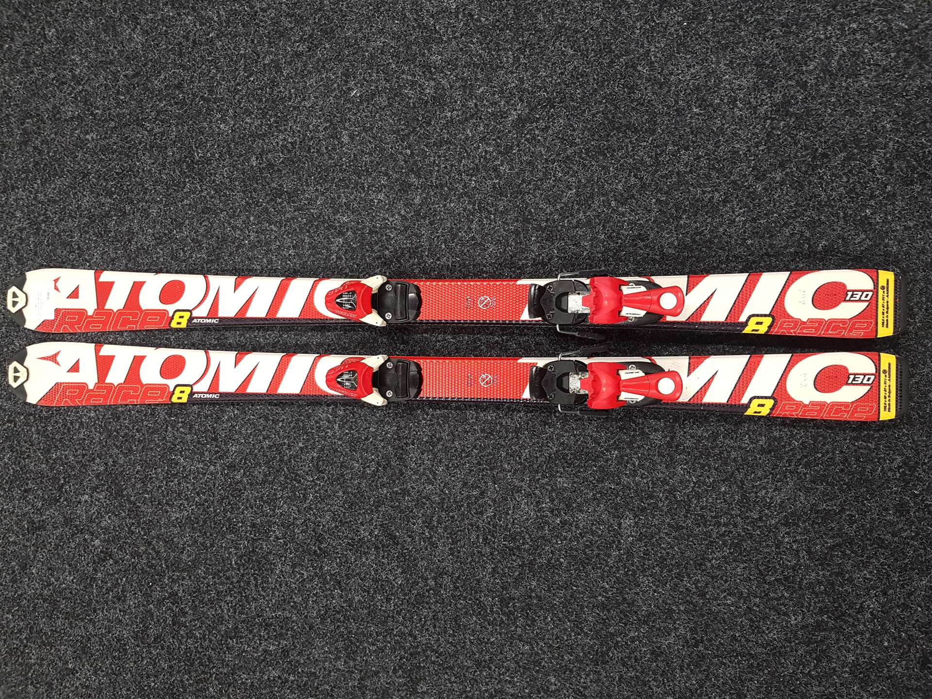 Použité lyže ATOMIC Race 8 + viazanie Atomic Ewox 4,5