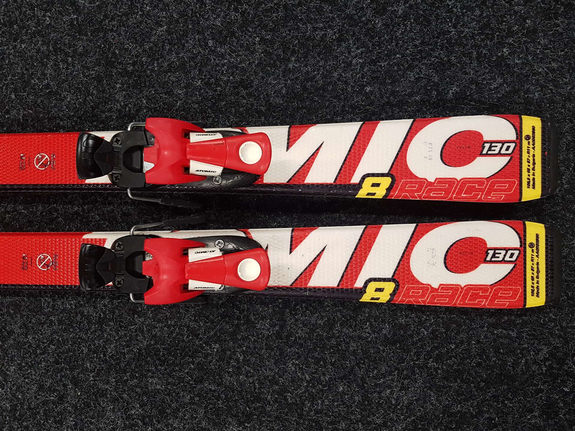 Použité lyže ATOMIC Race 8 + viazanie Atomic Ewox 4,5