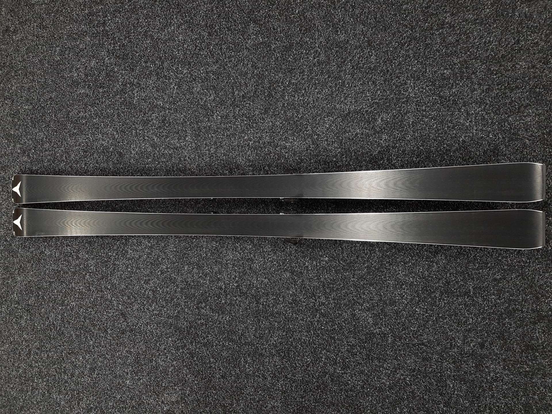 Použité lyže ATOMIC Redster G9 + viazanie Atomic X12 GW