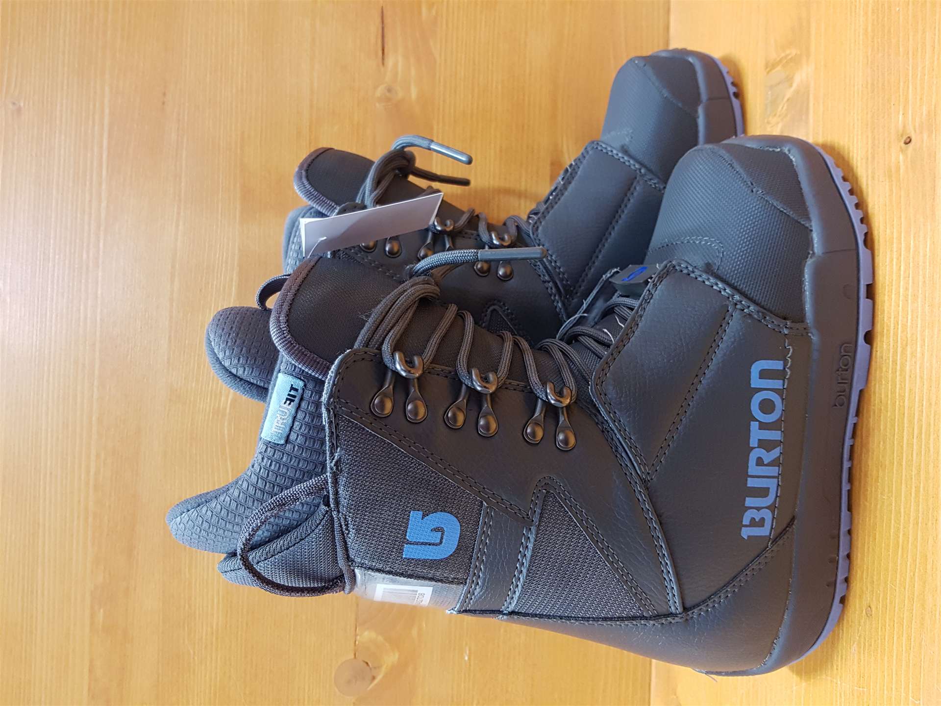 Použité snowboardové topánky BURTON Progression W