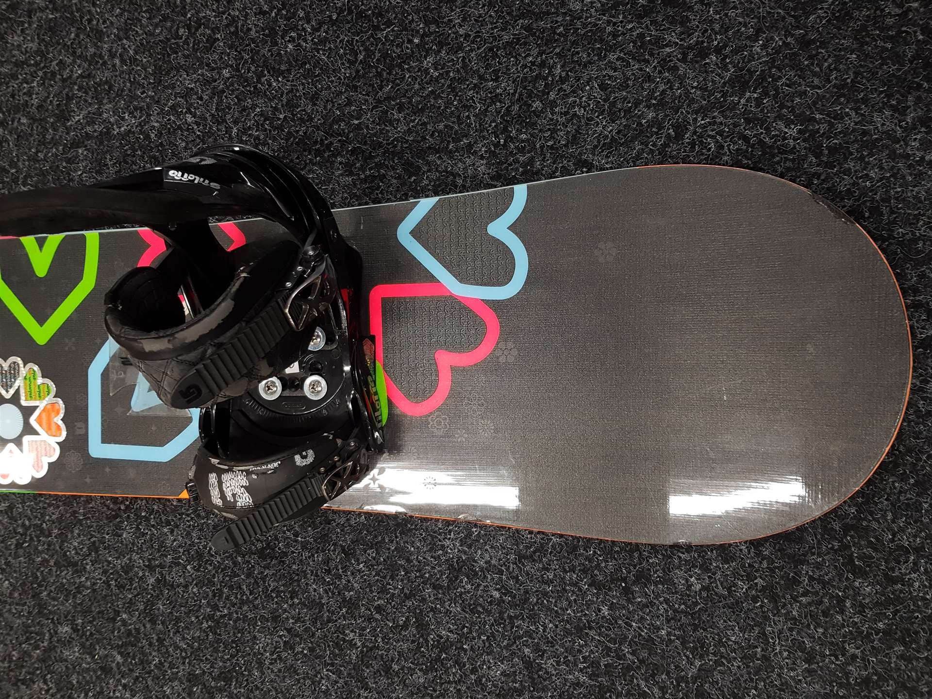 Použitý snowboard SALOMON Lara + viazanie Burton veľkosť S/M