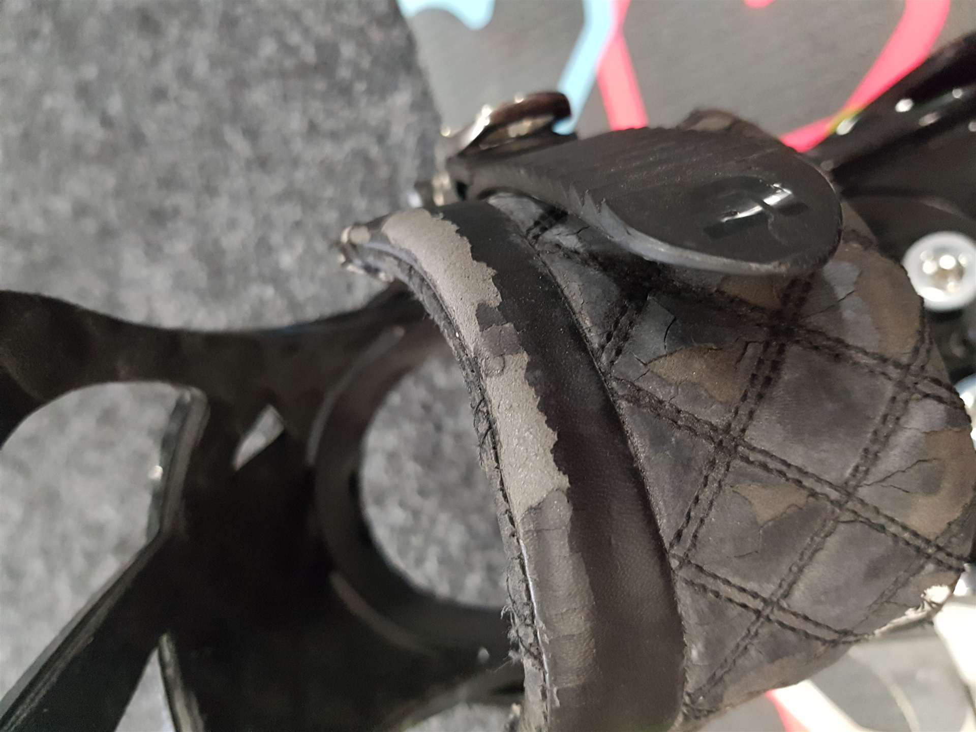 Použitý snowboard SALOMON Lara + viazanie Burton veľkosť S/M