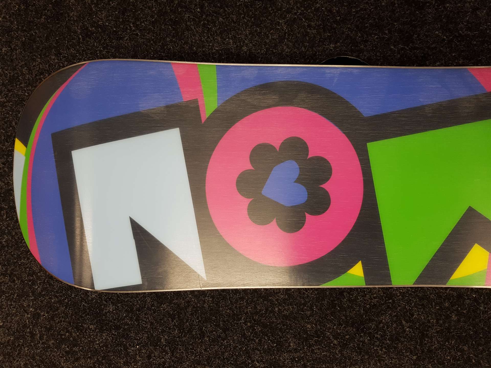 Použitý snowboard SALOMON Lara + viazanie Burton veľkosť S/M