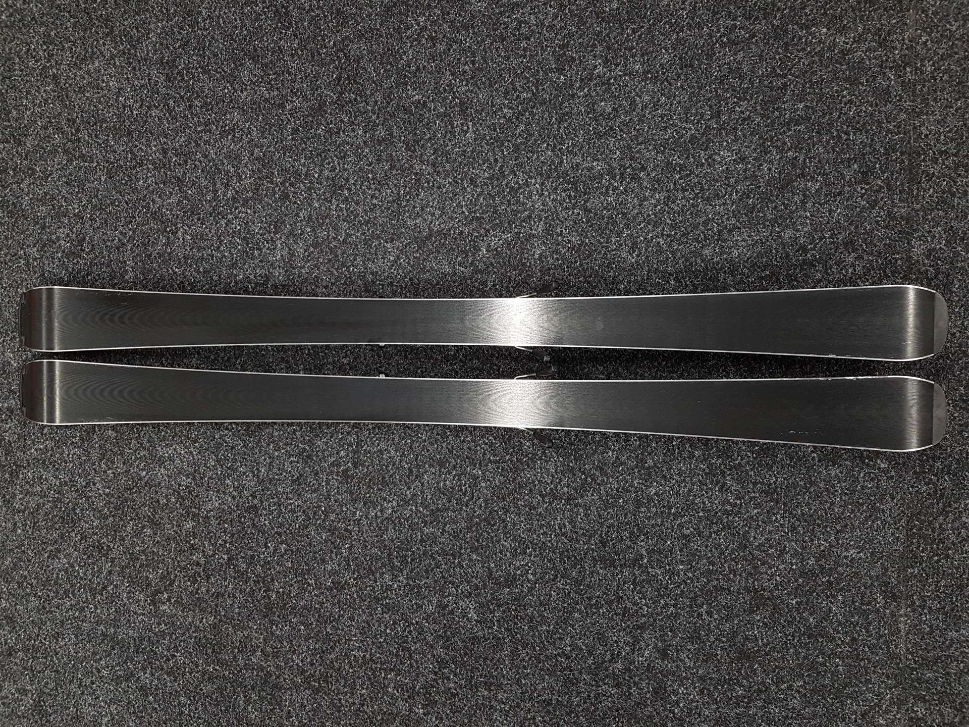 Použité lyže ELAN Carve X + viazanie Elan EL 10