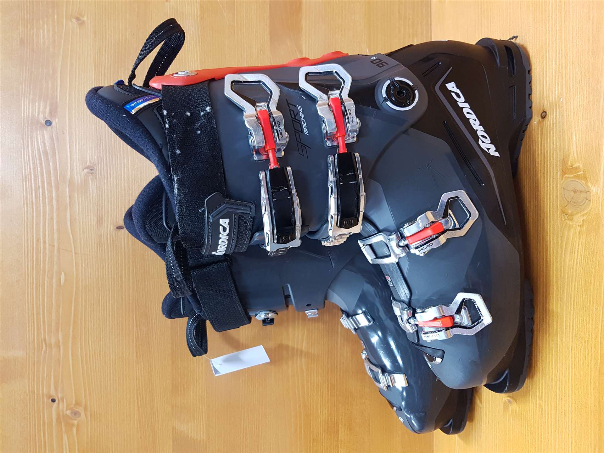 Použité lyžiarky NORDICA Sport Machine 90R