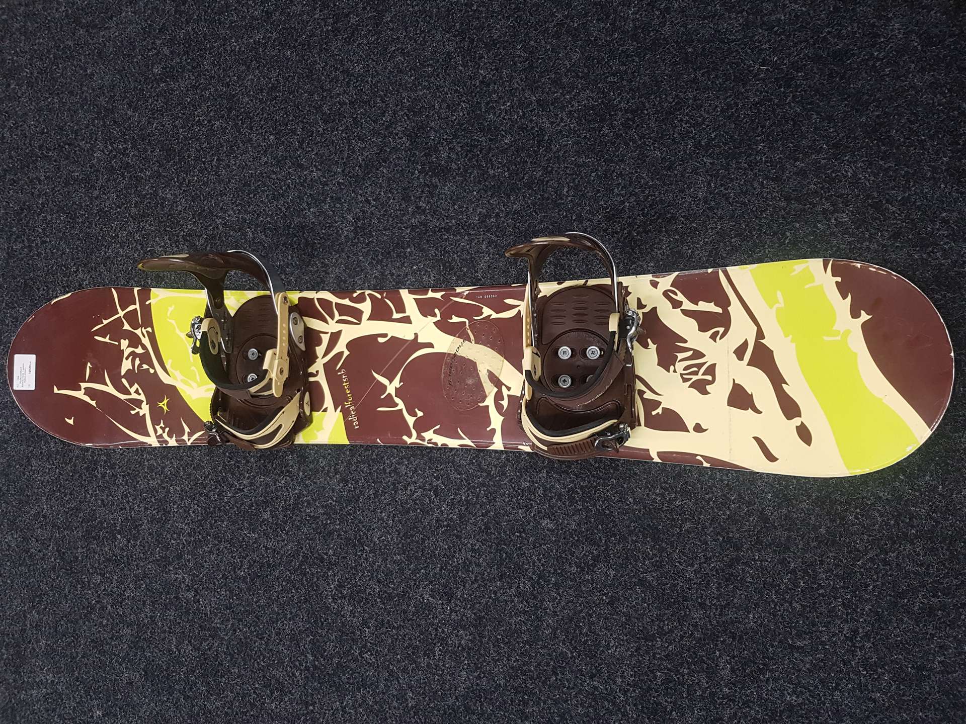 Použitý snowboard RADICAL Forest  + viazanie Radical veľkosť L