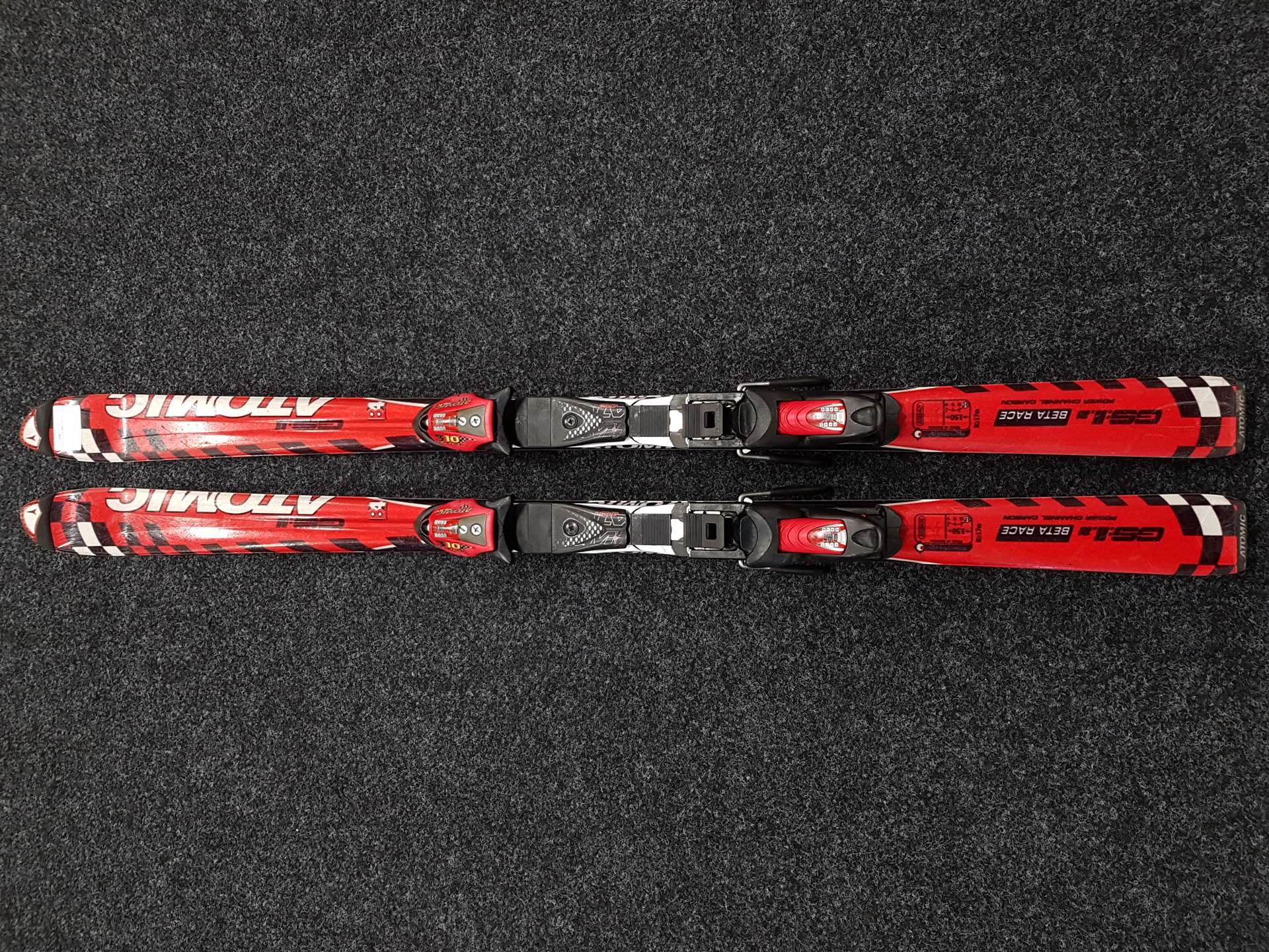 Použité lyže ATOMIC GS 11 + viazanie Atomic 10