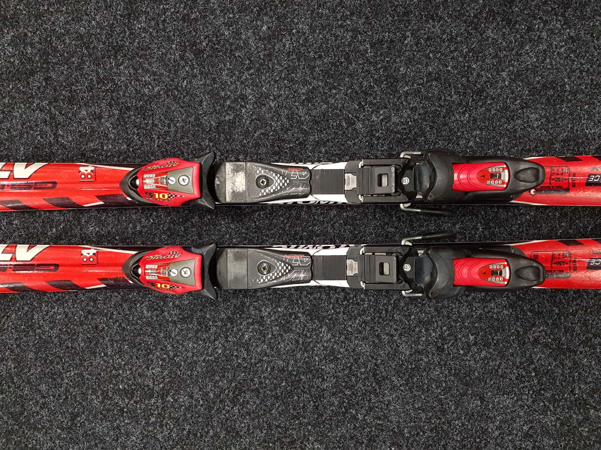 Použité lyže ATOMIC GS 11 + viazanie Atomic 10
