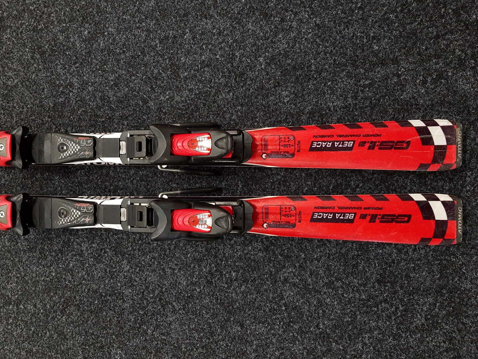 Použité lyže ATOMIC GS 11 + viazanie Atomic 10