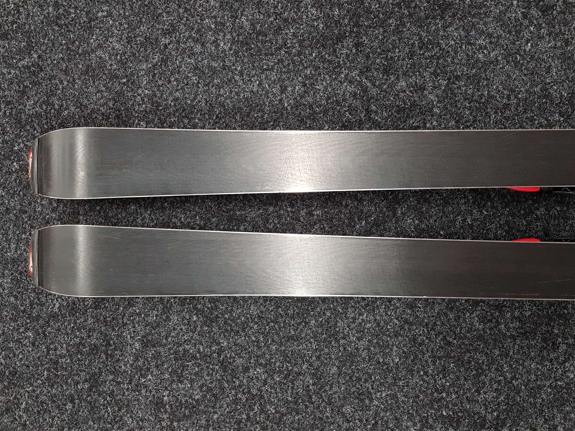 Použité lyže ATOMIC GS 11 + viazanie Atomic 10