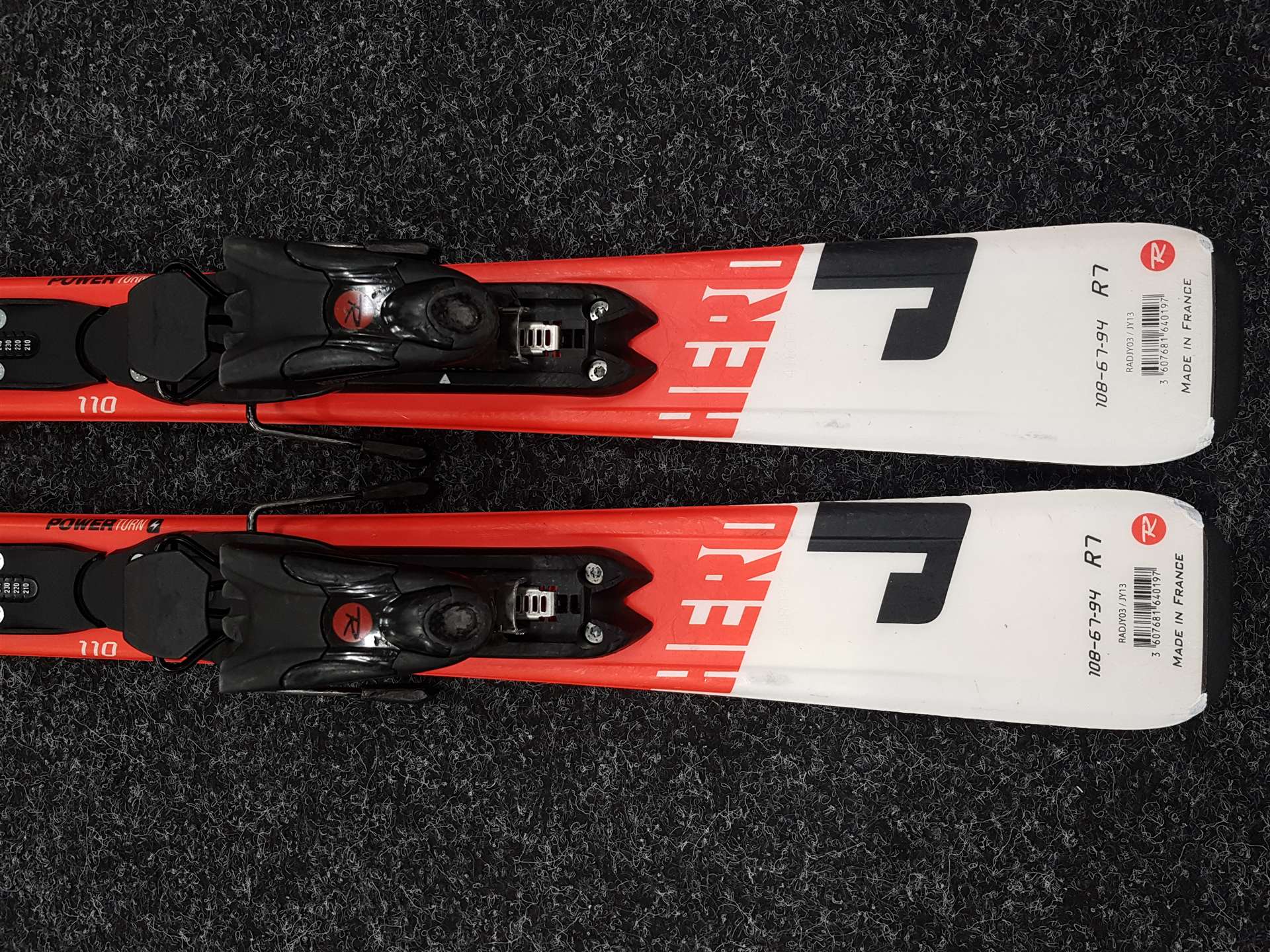 Použité detské lyže ROSSIGNOL HERO J + viazanie Rossignol Xelium 4.5