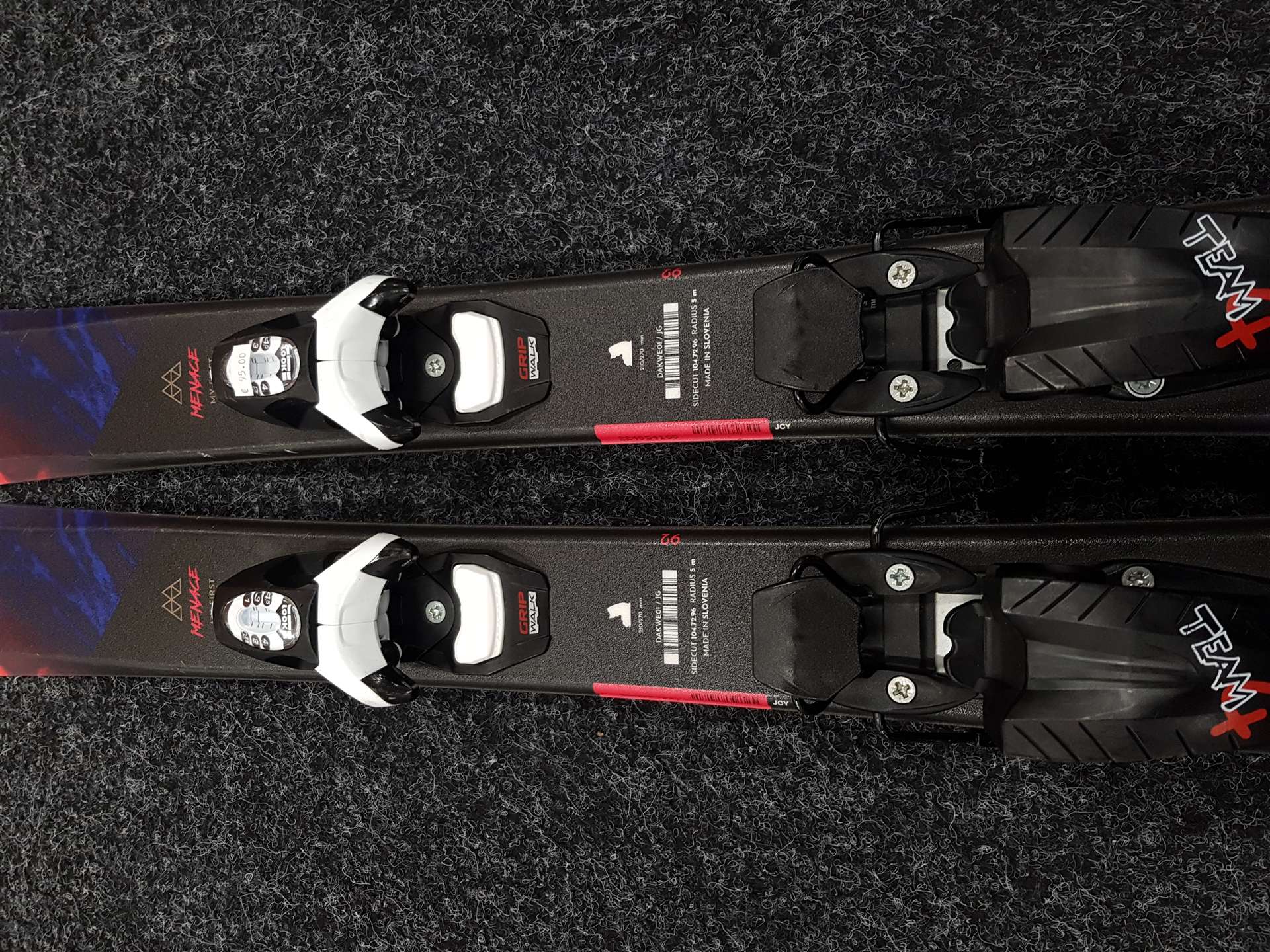 Použité detské lyže DYNASTAR Menace + viazanie Look 4.5