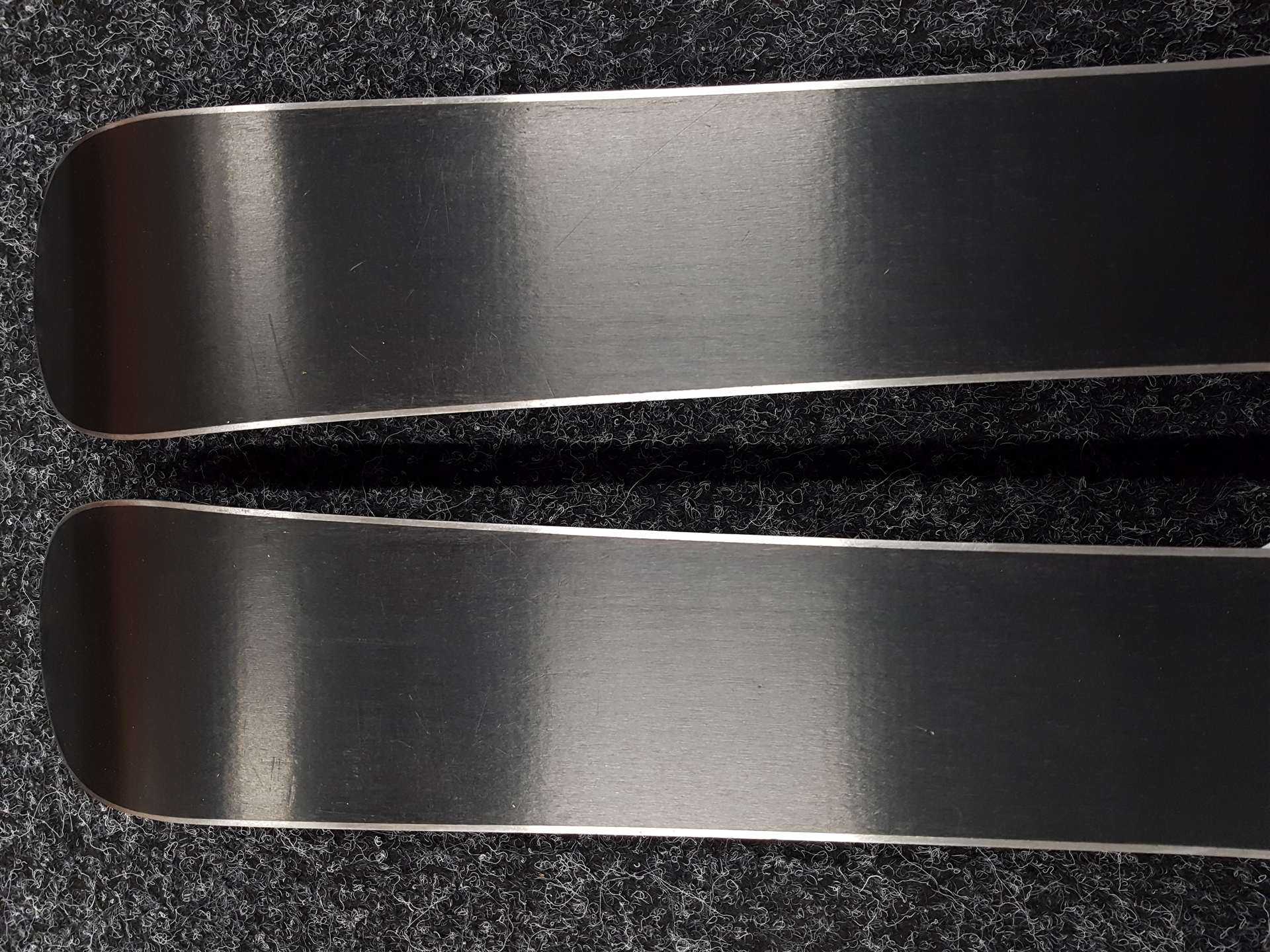 Použité detské lyže DYNASTAR Menace + viazanie Look 4.5