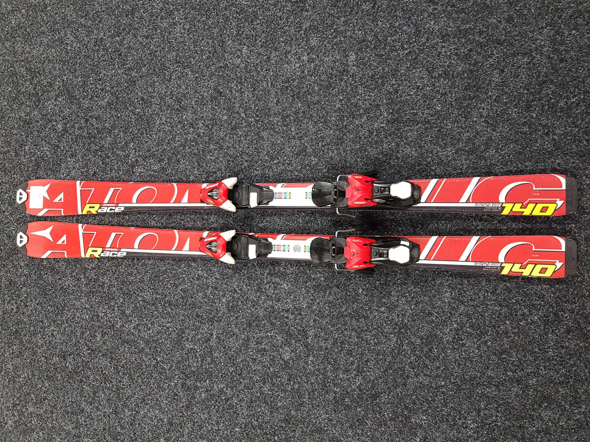 Použité lyže ATOMIC Race + viazanie Atomic XTE 7
