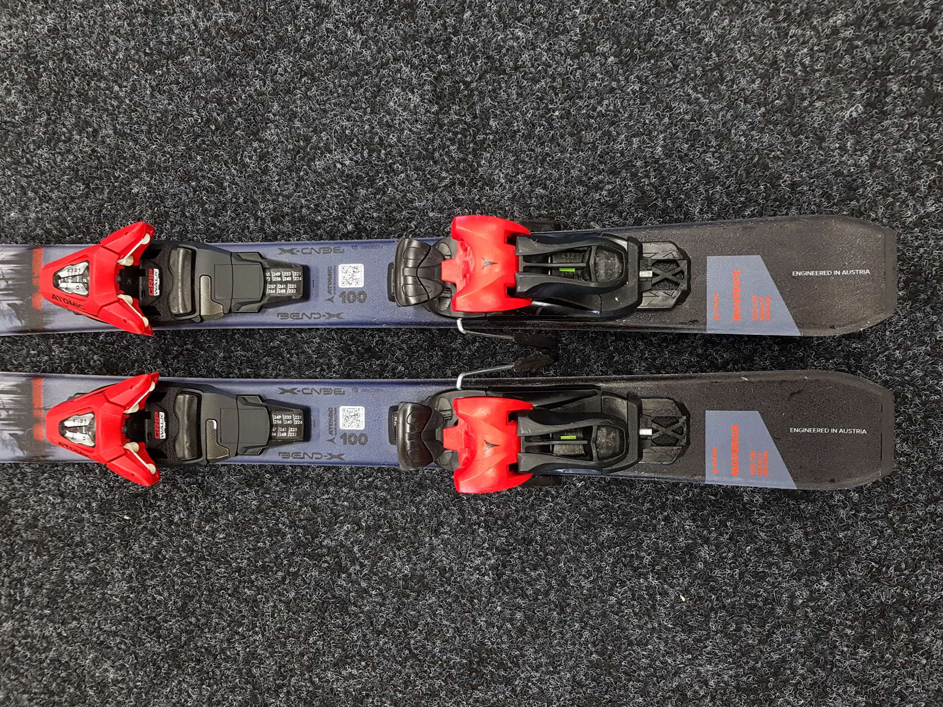 Použité detské lyže ATOMIC Maverick + viazanie Atomic C5