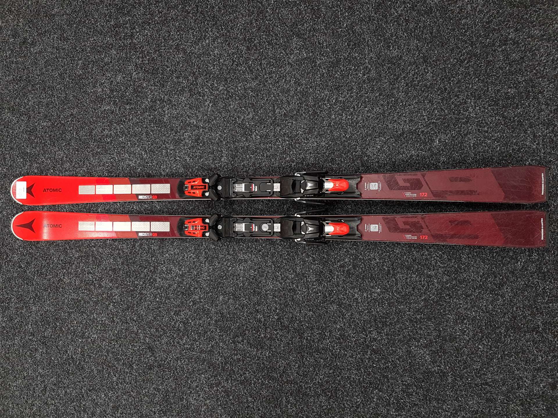 Použité lyže ATOMIC Redster G9 + viazanie Atomic X12 GW