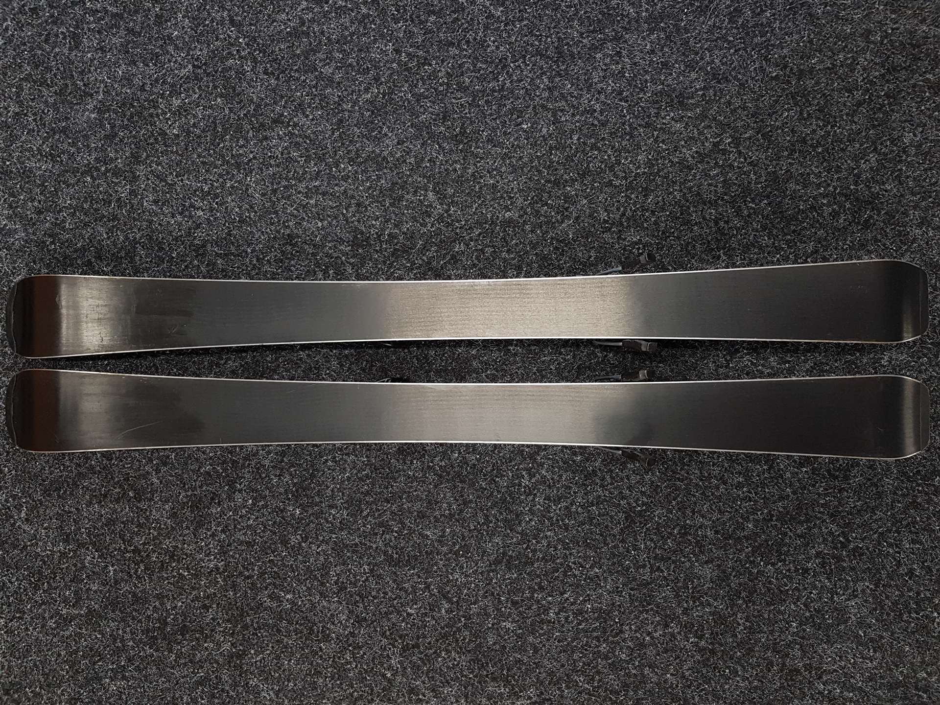 Použité detské lyže SALOMON S/RACE  + viazanie Salomon 4,5