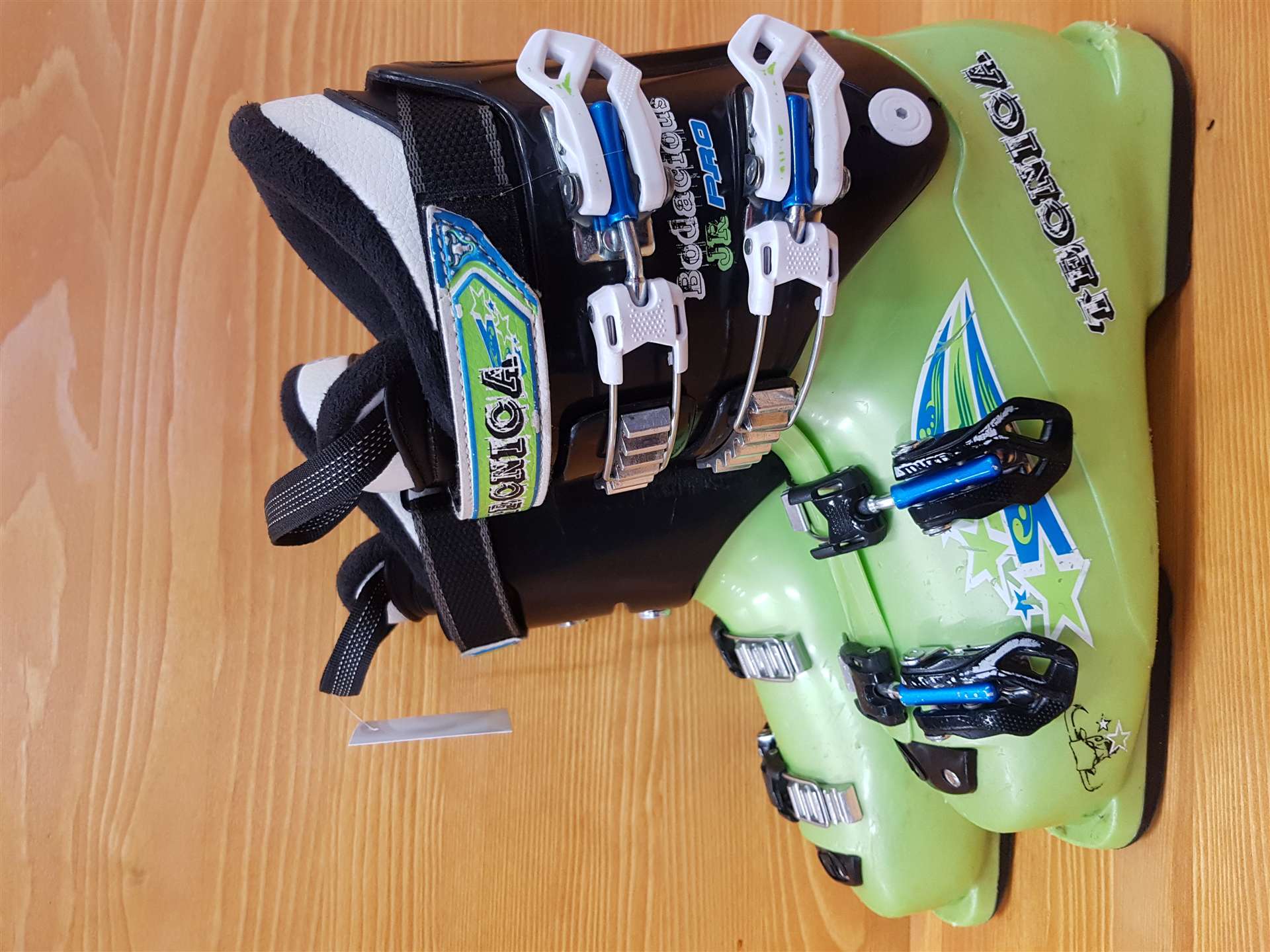 Použité lyžiarky TECNICA BODACIOUS JR PRO