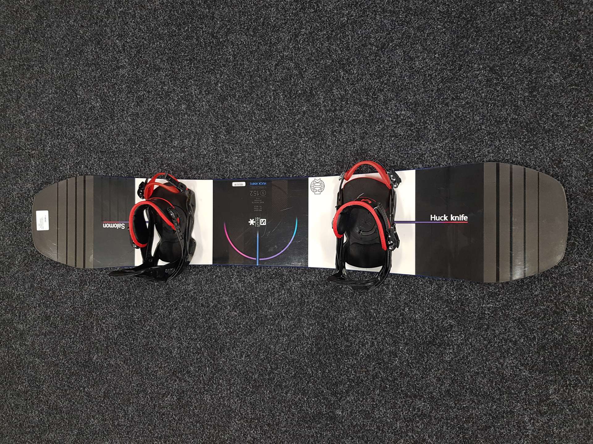 Použitý snowboard SALOMON Huck Knife + viazanie Salomon veľkosť M