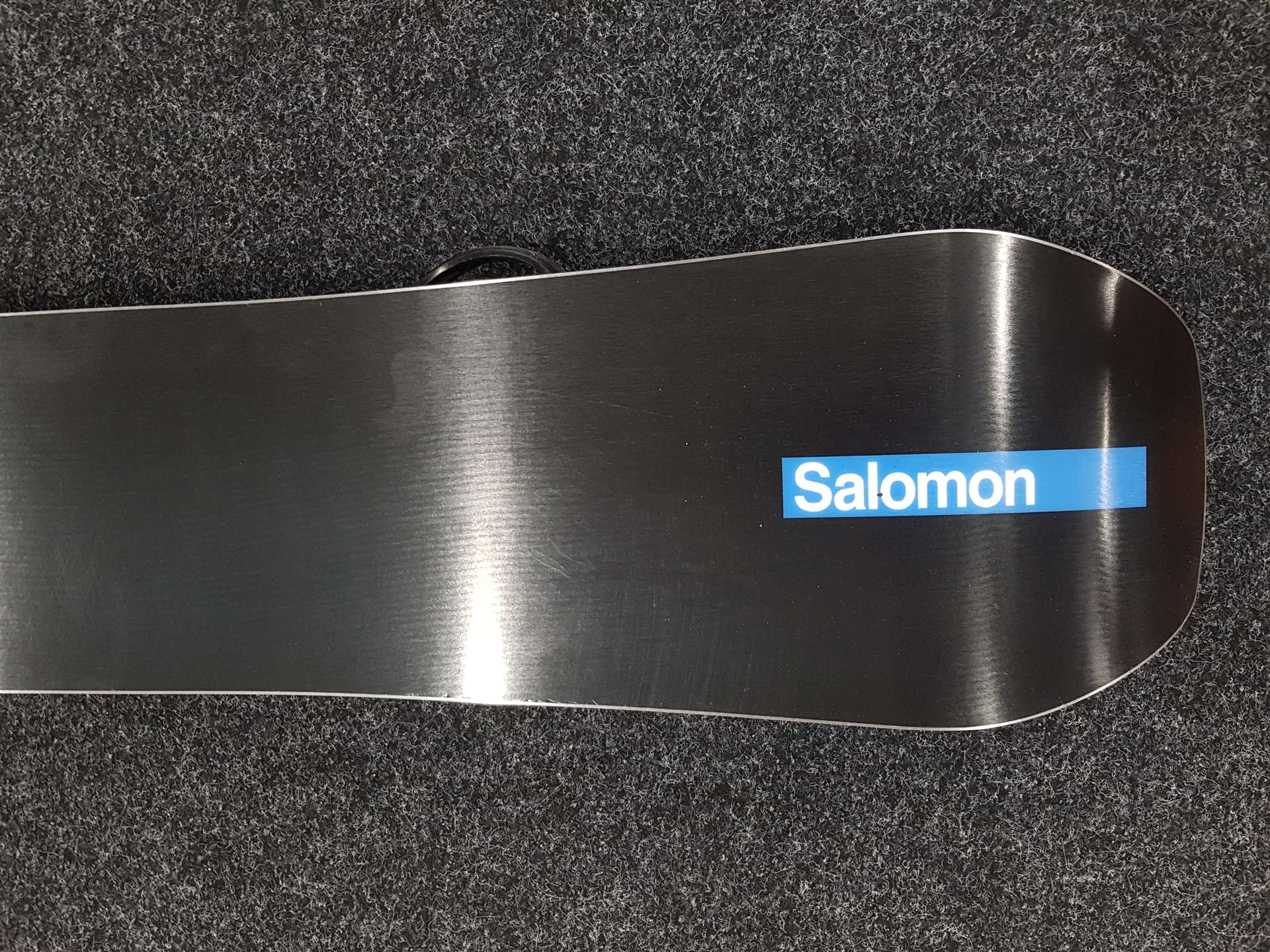 Použitý snowboard SALOMON Huck Knife + viazanie Salomon veľkosť M