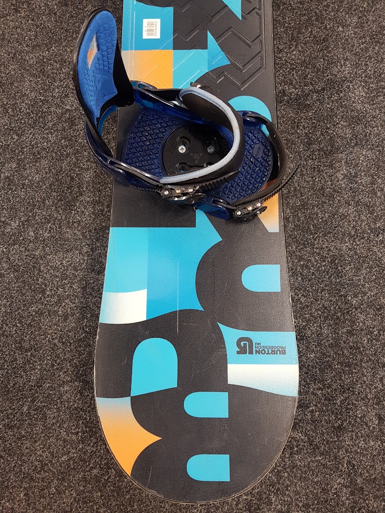 Bazárový snowboard BURTON Progression Black-blue + viazanie Burton S/M