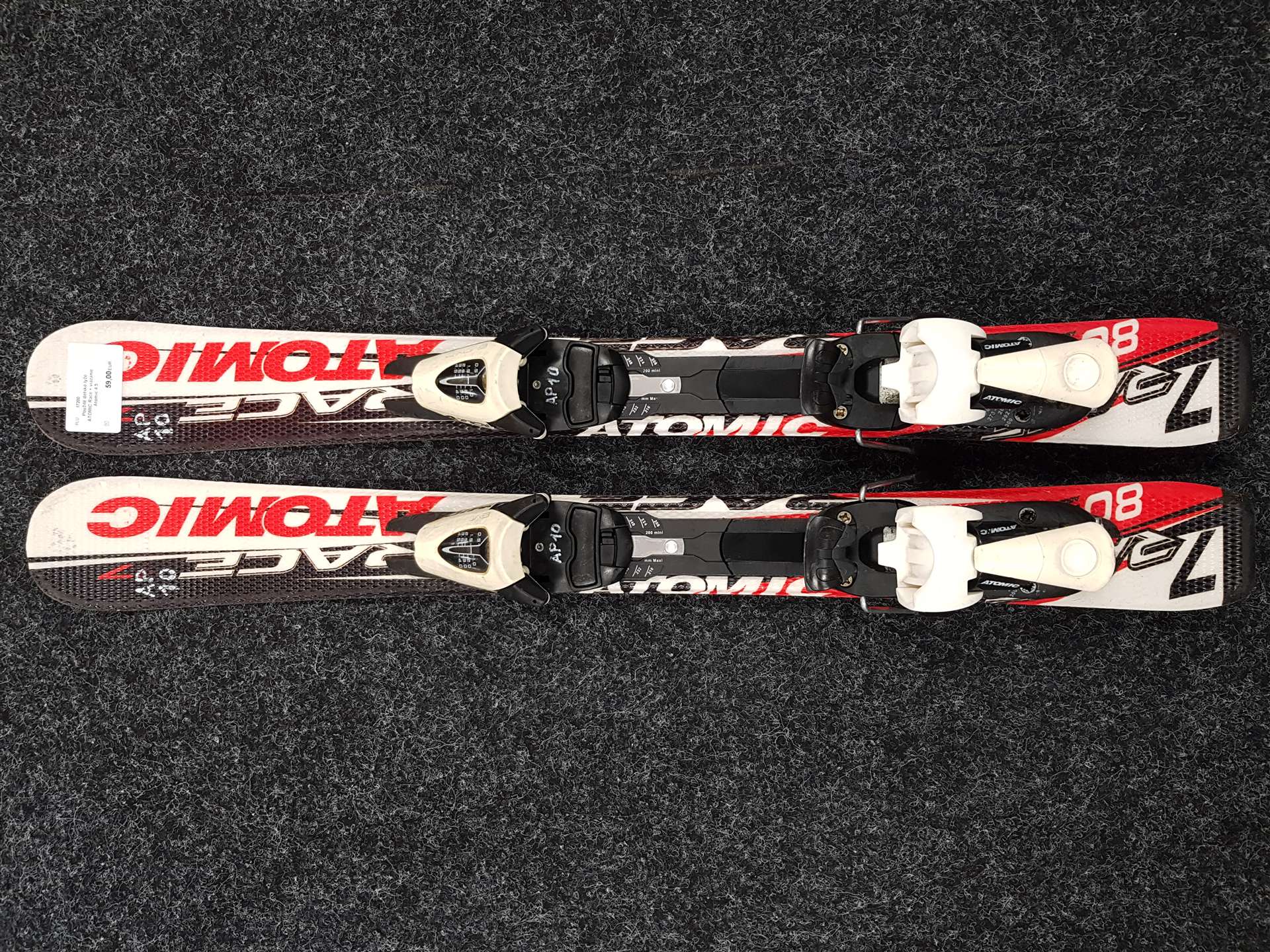 Použité detské lyže ATOMIC Race + viazanie Atomic 4,5