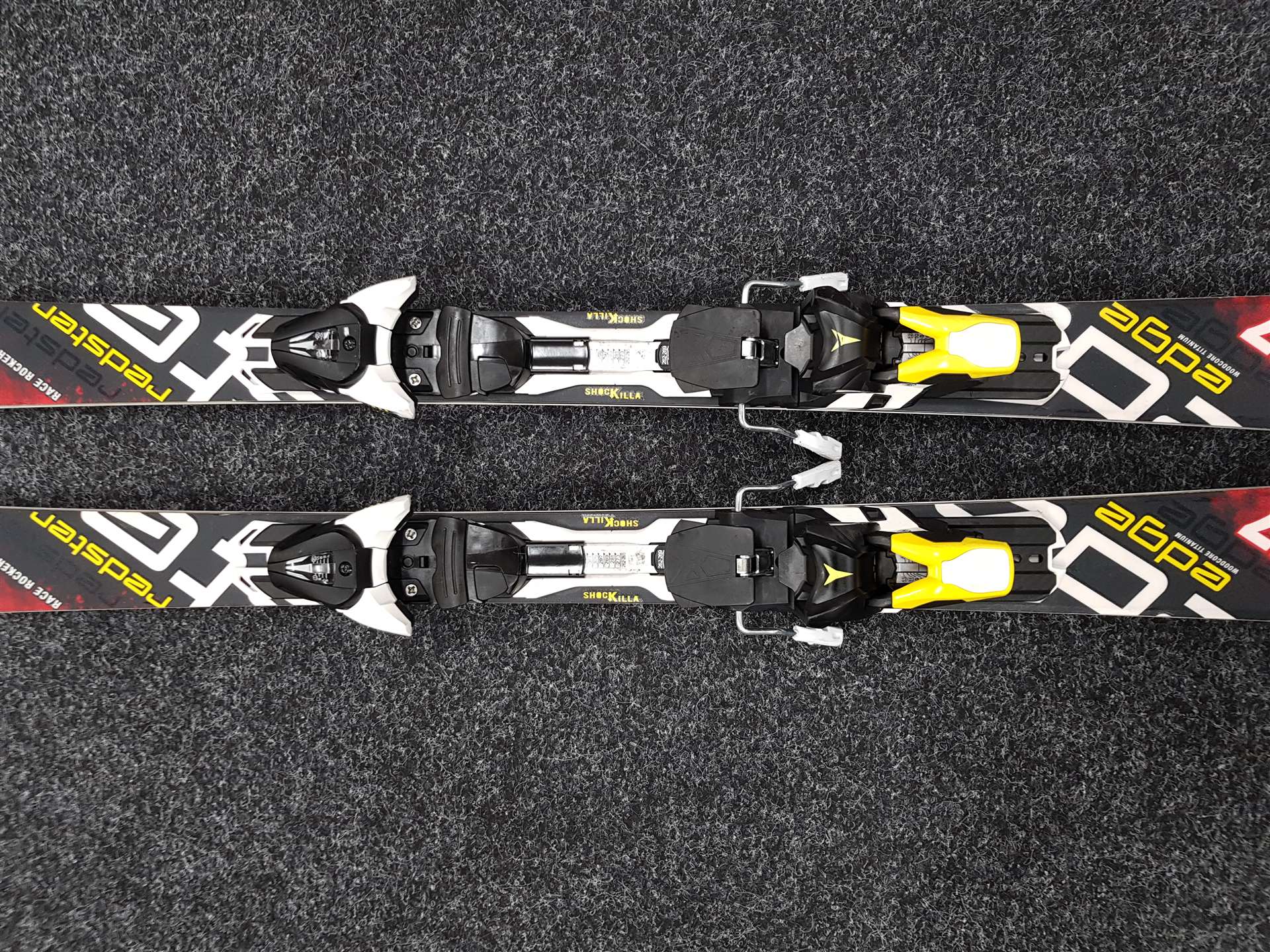 Použité lyže ATOMIC Redster Edge SL + viazanie Atomic XT 12