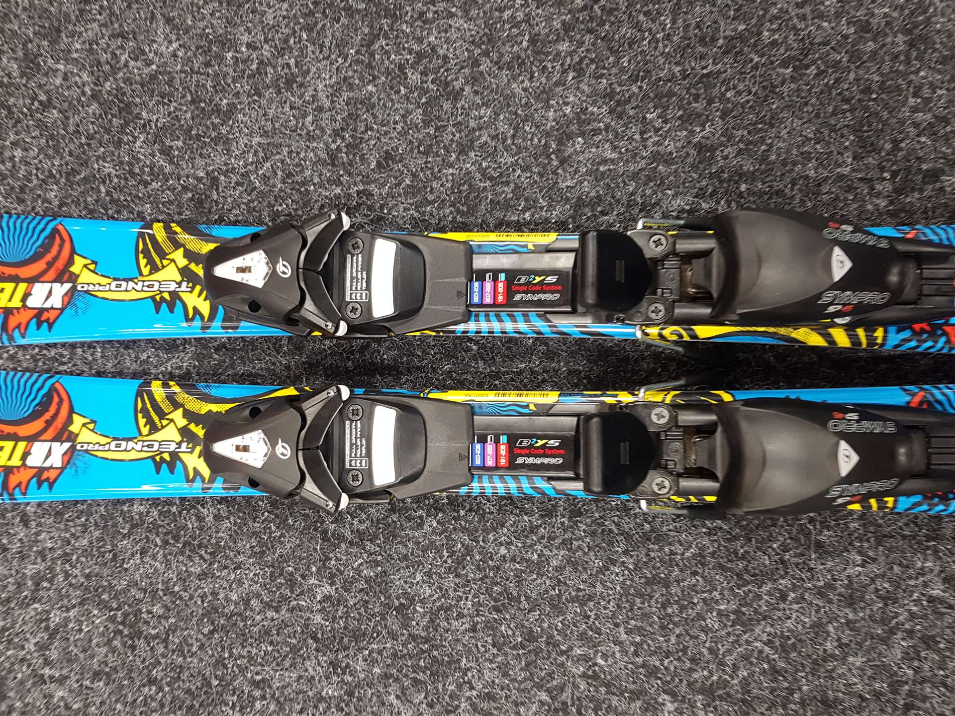 Použité detské lyže TECNOPRO XR Team + viazanie Tyrolia Sympro SP 45