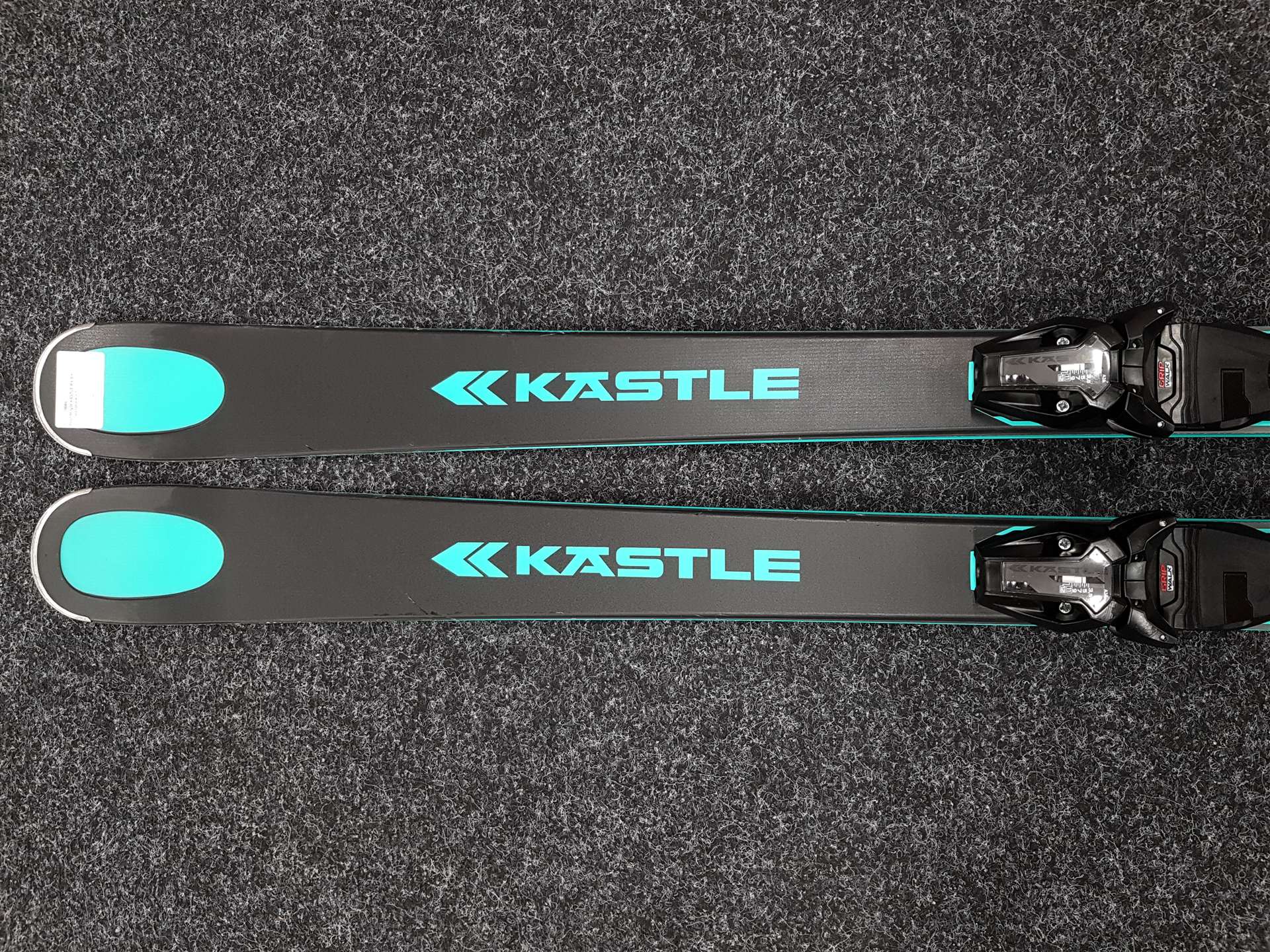 Použité lyže KASTLE RX 9 + viazanie Kastle 12