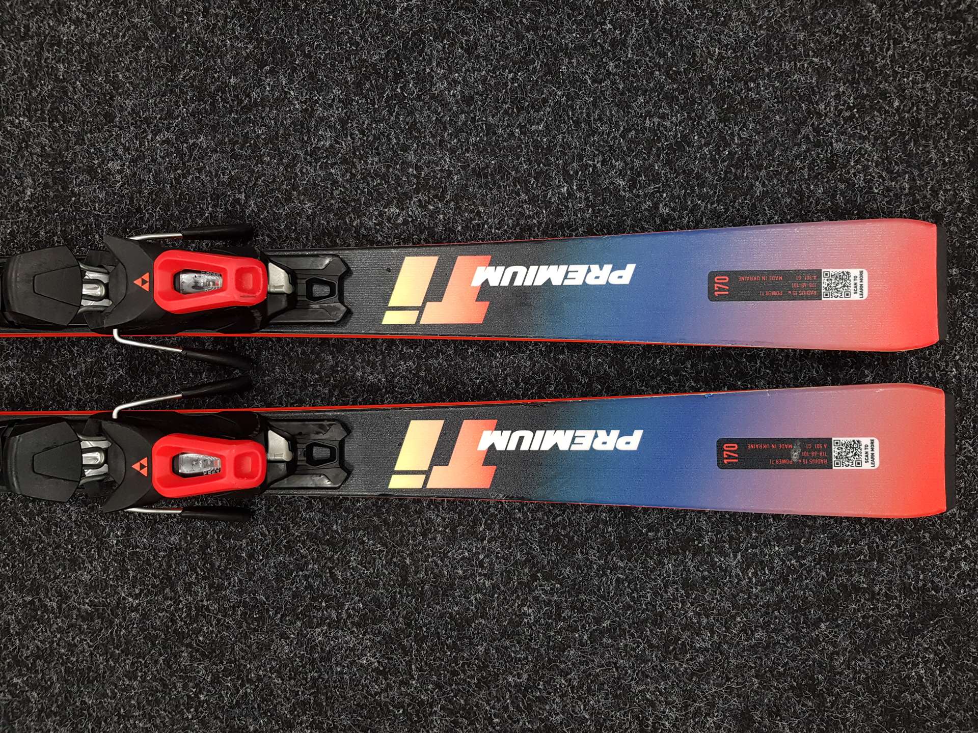 Použité lyže FISCHER The Curv RC4 + viazanie Fischer RS 11
