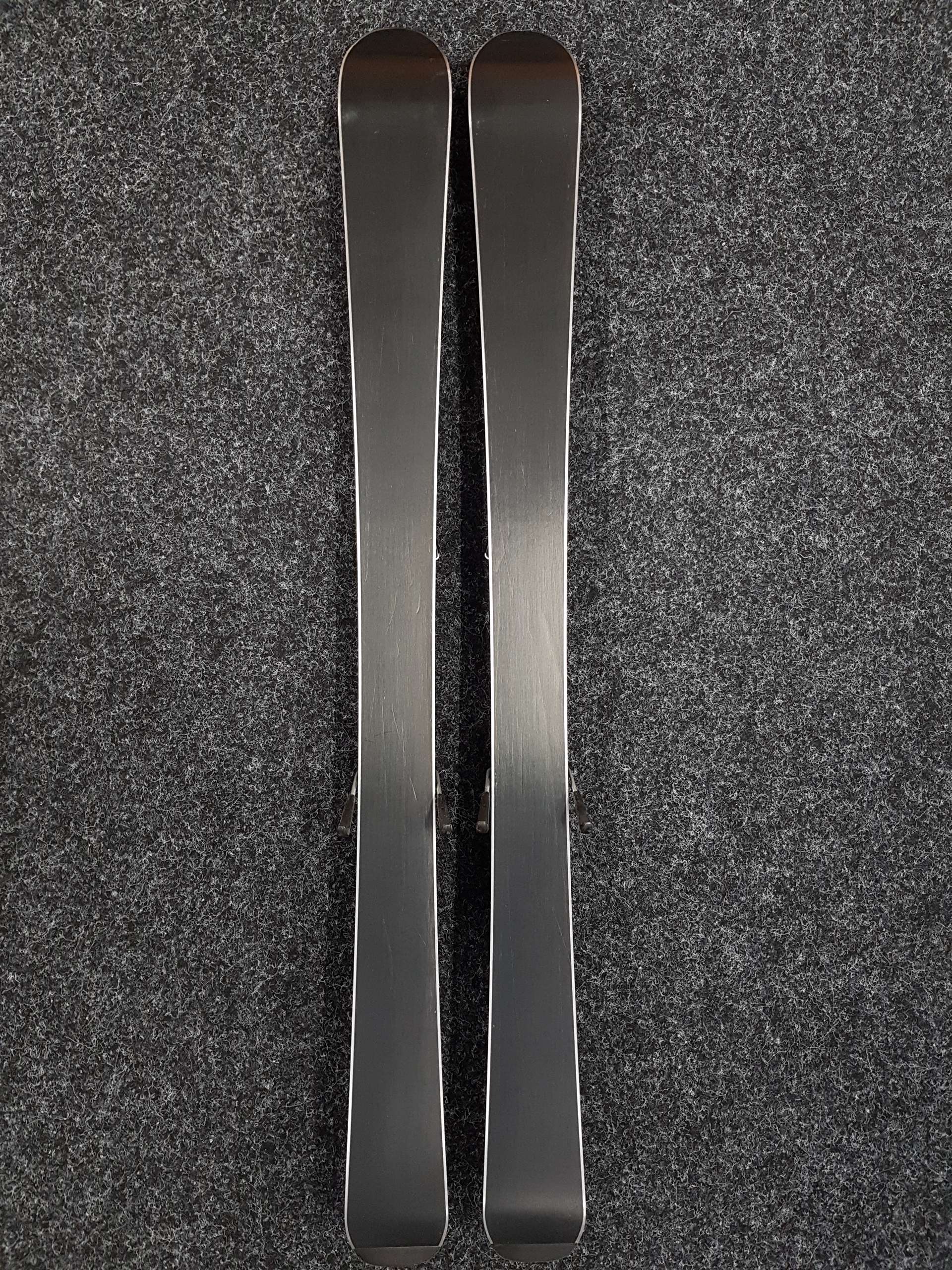 Použité detské lyže ELAN Hot Wheels + viazanie Elan EL 4,5