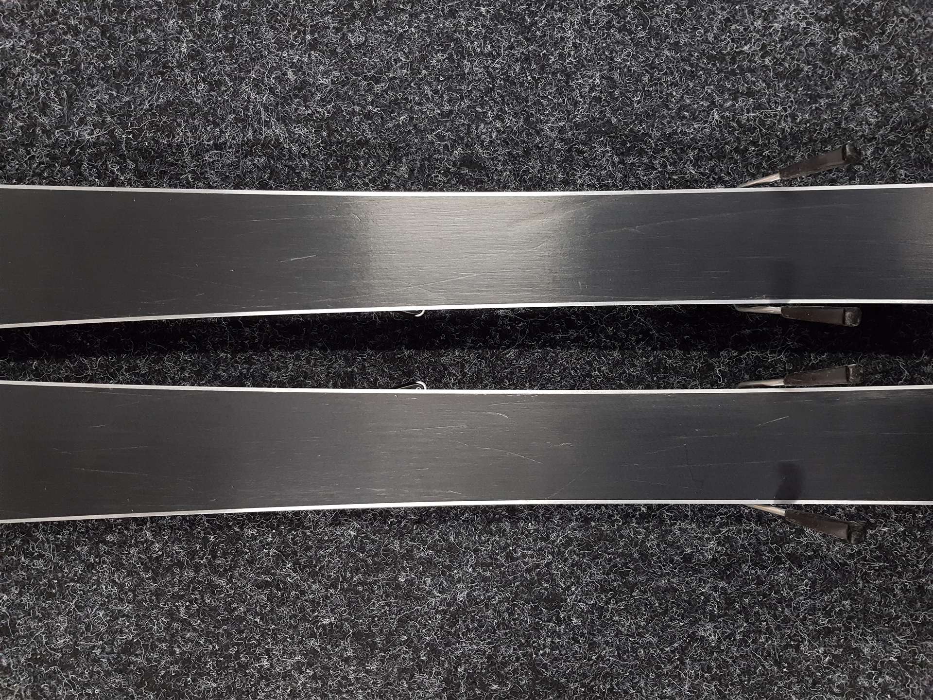 Použité detské lyže ELAN Hot Wheels + viazanie Elan EL 4,5