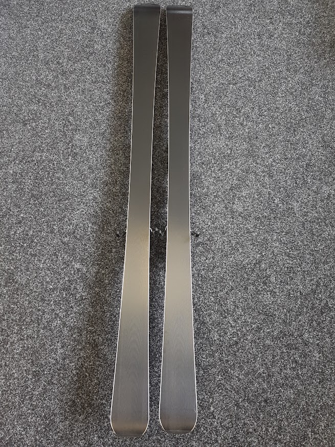 Použité lyže BLIZZARD Racing RTX + viazanie Marker10