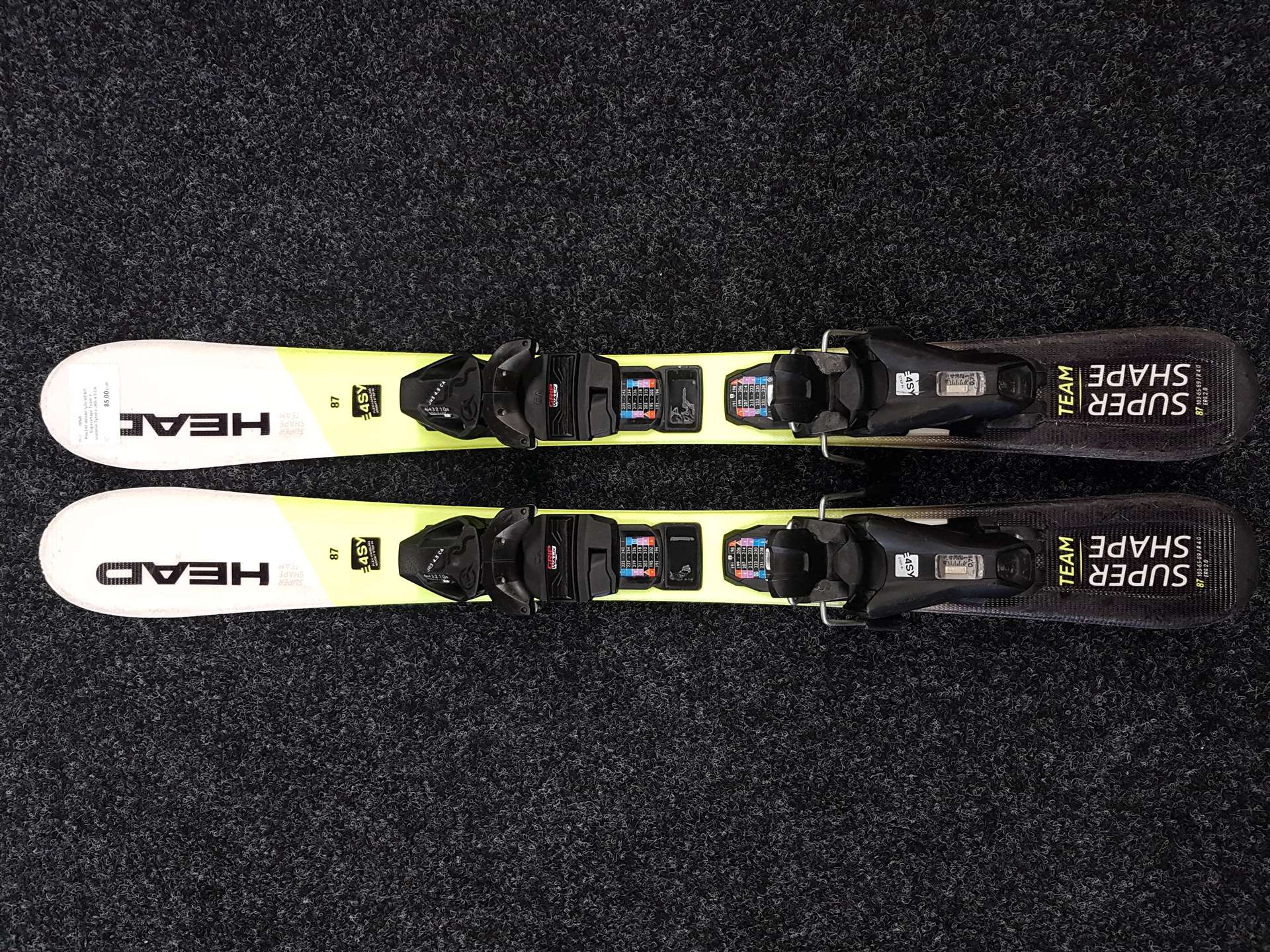 Použité detské lyže HEAD Supershape Team + viazanie Tyrolia JRS 4.5 CA
