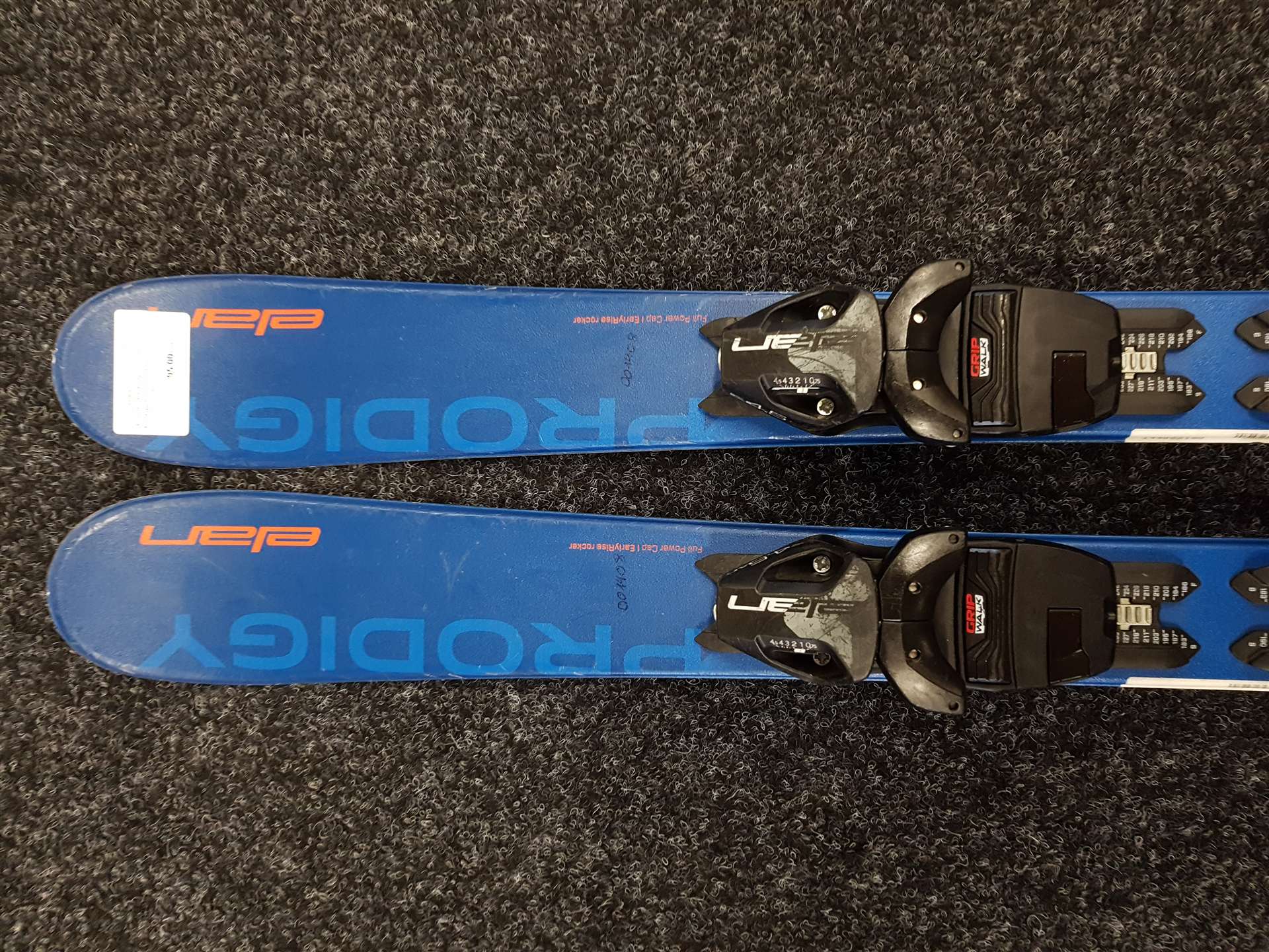 Použité detské lyže ELAN Prodigy + viazanie Elan 4.5 AC
